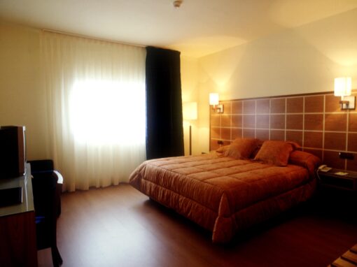 Hotel Ramblas Vendrell 129